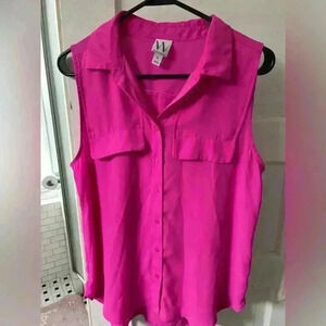 Worthington brand women's size medium pink button up tank top